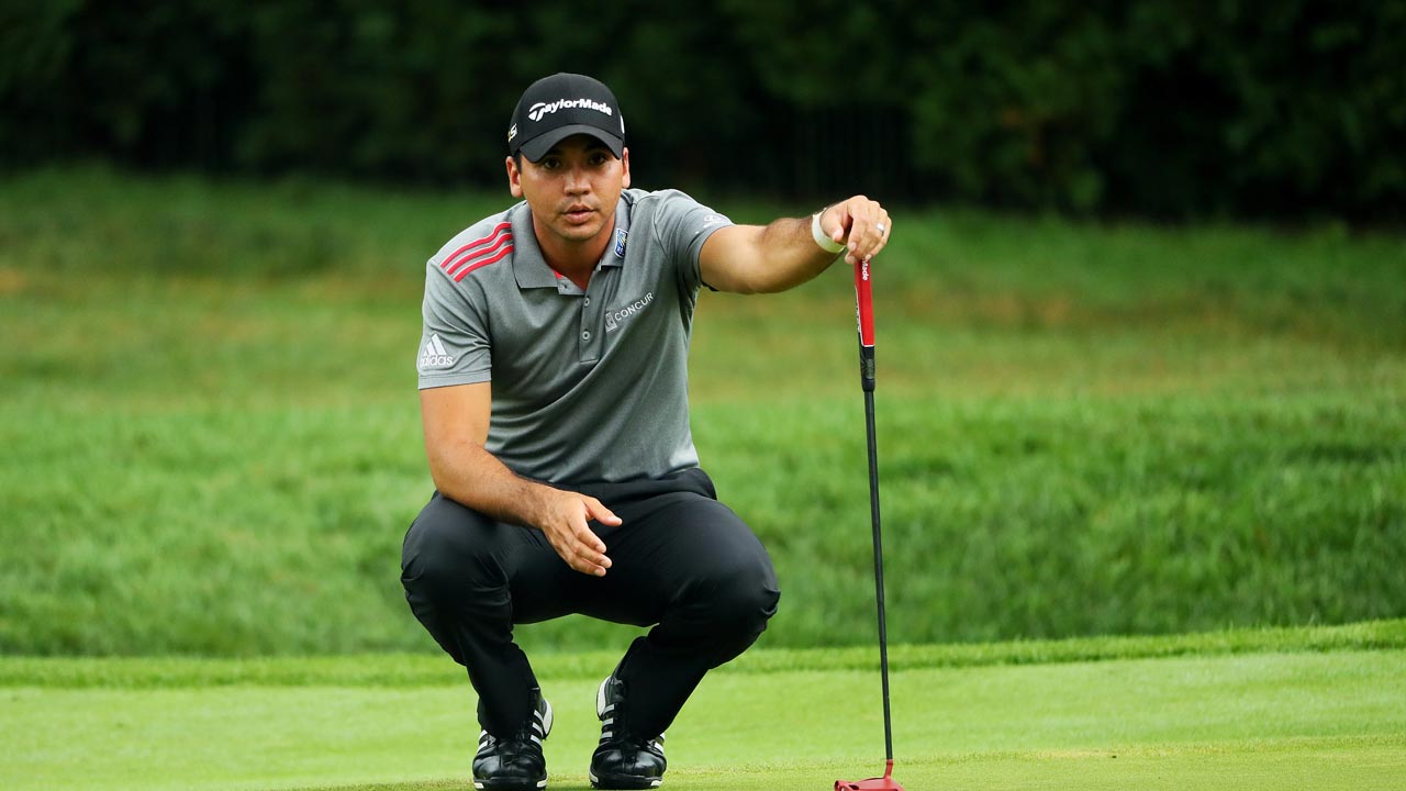 SPRINGFIELD, NJ - JULY 31: Jason Day of Australia lines up a putt on the second green during the continuation of the weather delayed third round of the 2016 PGA Championship at Baltusrol Golf Club on July 31, 2016 in Springfield, New Jersey. Andrew Redington/Getty Images/AFP Andrew Redington / GETTY IMAGES NORTH AMERICA / AFP
